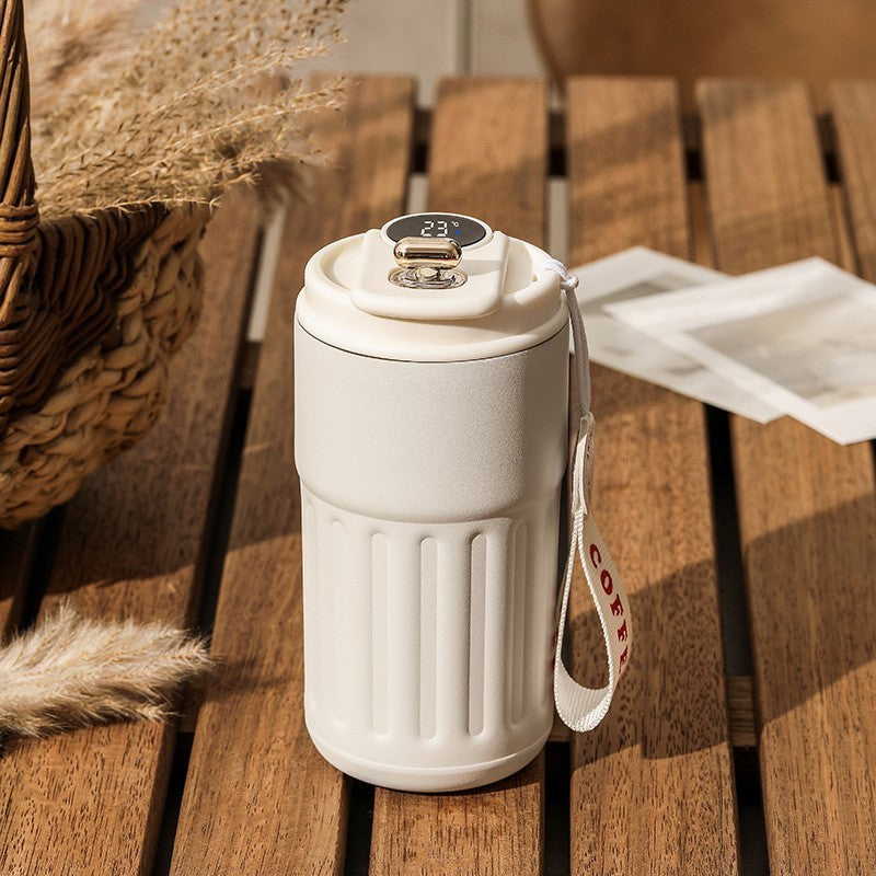 Tasse à café thermos numérique intelligente.